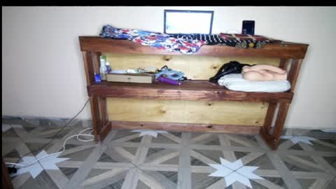 shunet online show from 8, 4, 2026