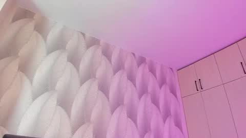 Mika online show from 19, 12, 2024