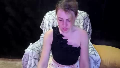 Snapshot of shy_girl80 chatting on 14, 11, 2025 shy_girl80 online show from 14, 11, 2025