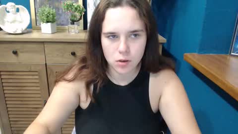 shy_lil online show from 20, 9, 2025