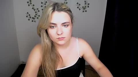 shy_sabrina_ online show from 20, 7, 2026