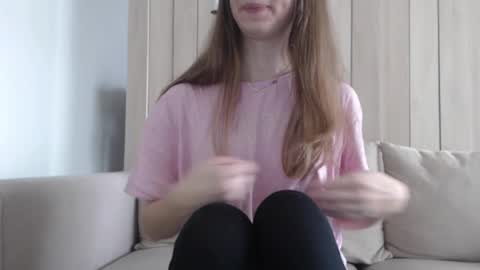 shy_schoolgirl_ online show from 1, 3, 2025