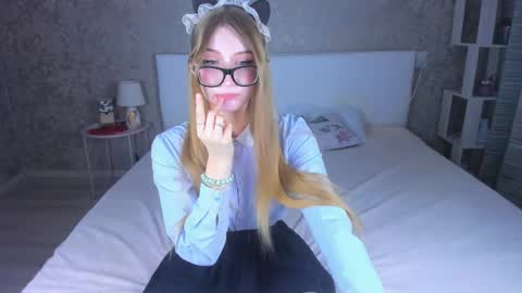 Snapshot of shyberrynelly chatting on 10, 3, 2025 Nelly online show from 10, 3, 2025