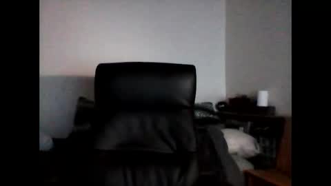 shyboyhugecum2020 online show from 24, 1, 2025