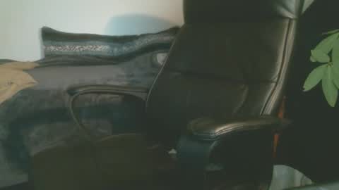 shyboyhugecum2020 online show from 2, 12, 2025