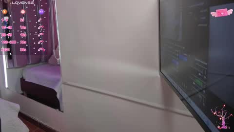 Snapshot of shygoddess_69 chatting on 5, 10, 2025 shygoddess_69 online show from 5, 10, 2025