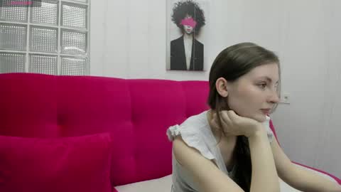 Snapshot of shyly_lisa chatting on 3, 6, 2026 shyly_lisa online show from 3, 6, 2026