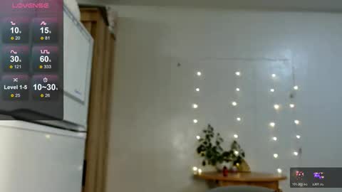 Snapshot of siberian_girl_ chatting on 23, 11, 2025 Eva online show from 23, 11, 2025