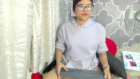 Snapshot of sidney_brownn chatting on 11, 6, 2026 sidney_brownn online show from 11, 6, 2026