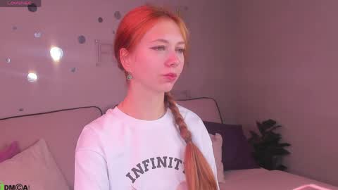 Snapshot of sienna_nyx chatting on 7, 6, 2026 Sienna online show from 7, 6, 2026