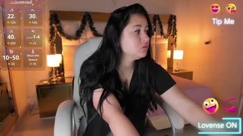 Sienna  online show from 15, 11, 2025