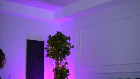 Sienna online show from 21, 3, 2026