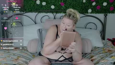 Sienna Luxx online show from 20, 7, 2026