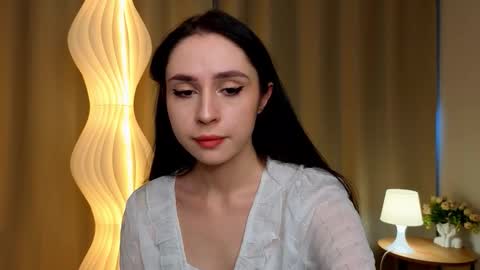 Snapshot of sierraholabaugh chatting on 21, 11, 2025 Mary Sandra online show from 21, 11, 2025