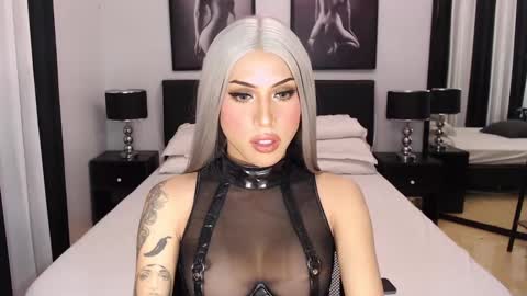 Jenny Hakenson online show from 4, 12, 2024