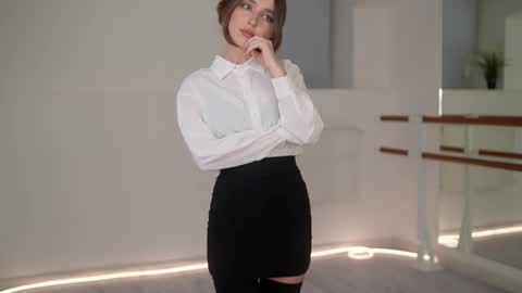 Snapshot of silent_chill chatting on 21, 11, 2025 Chilli online show from 21, 11, 2025