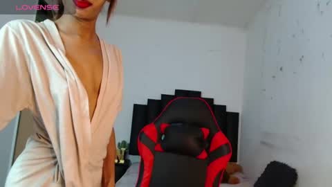  Niki  online show from 4, 10, 2025