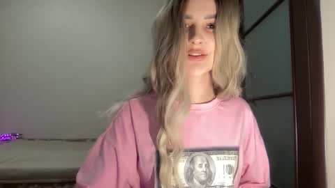 silkybabe19 online show from 3, 12, 2025