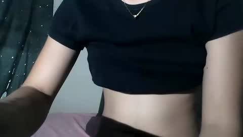 Snapshot of silkykitten_ chatting on 8, 2, 2026 silkykitten_ online show from 8, 2, 2026