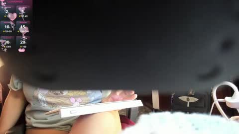 Snapshot of silver__love chatting on 25, 5, 2026 Silver online show from 25, 5, 2026