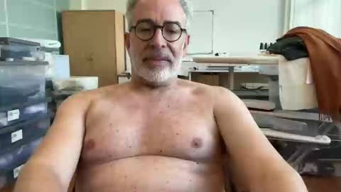 Snapshot of silverdadtop3 chatting on 8, 12, 2024 silverdadtop3 online show from 8, 12, 2024