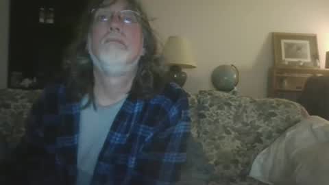 Snapshot of silverfunfox chatting on 22, 12, 2025 silverfunfox online show from 22, 12, 2025