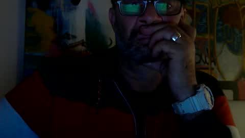 Snapshot of silversurfer1010 chatting on 15, 12, 2024 Silver online show from 15, 12, 2024