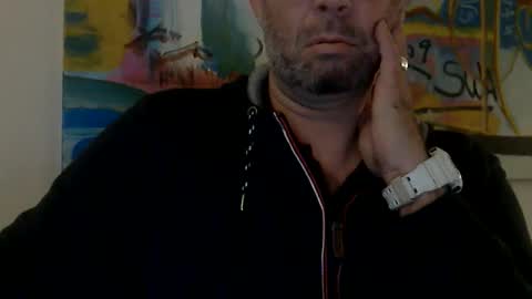 Snapshot of silversurfer1010 chatting on 22, 12, 2024 Silver online show from 22, 12, 2024