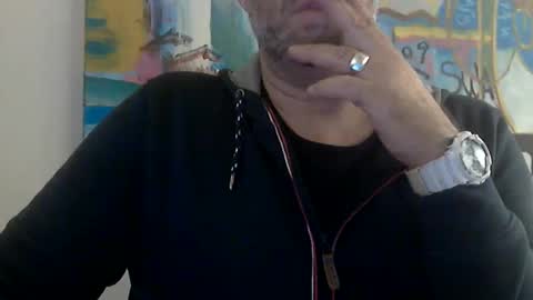Snapshot of silversurfer1010 chatting on 28, 12, 2024 Silver online show from 28, 12, 2024