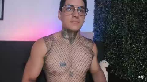 Snapshot of simon_cortes chatting on 21, 6, 2026 Simon Cortes online show from 21, 6, 2026