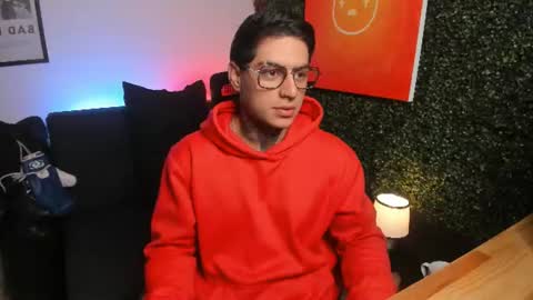 Snapshot of simon_cortes chatting on 1, 7, 2026 Simon Cortes online show from 1, 7, 2026