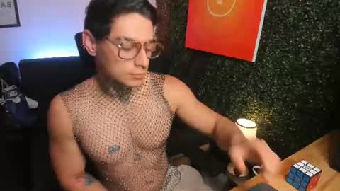 Snapshot of simon_cortes chatting on 8, 7, 2026 Simon Cortes online show from 8, 7, 2026