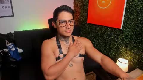 Snapshot of simon_cortes chatting on 21, 7, 2026 Simon Cortes online show from 21, 7, 2026