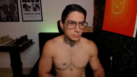 Snapshot of simon_cortes chatting on 29, 7, 2026 Simon Cortes online show from 29, 7, 2026