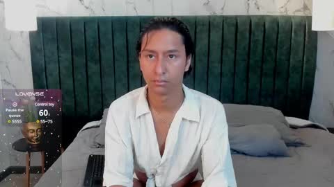 Snapshot of simon_durand chatting on 3, 3, 2025 simon_durand online show from 3, 3, 2025