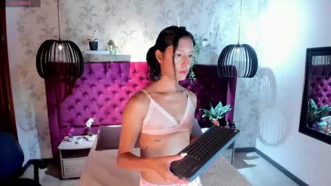 Snapshot of simon_durand chatting on 10, 11, 2025 simon_durand online show from 10, 11, 2025