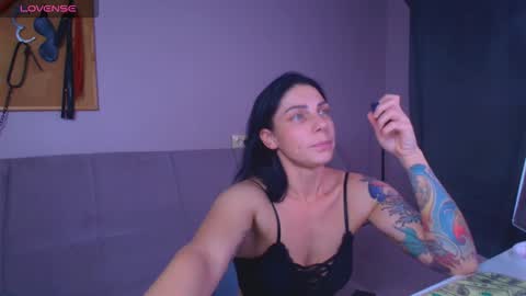 simona_moonshine online show from 2, 12, 2025