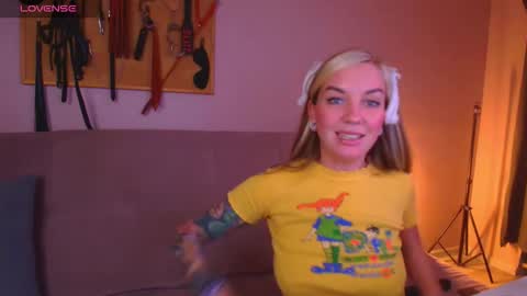 simona_moonshine online show from 16, 1, 2026