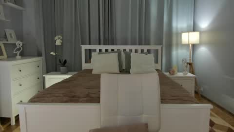 Simona  online show from 22, 2, 2025