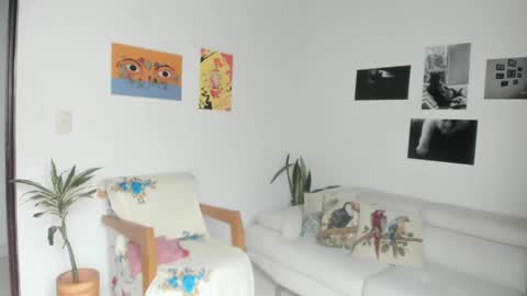 Snapshot of simone_4201 chatting on 16, 12, 2024 Sim. online show from 16, 12, 2024