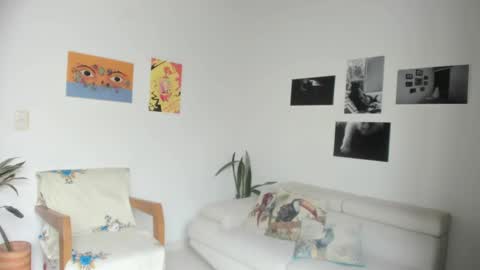 Snapshot of simone_4201 chatting on 24, 12, 2024 Sim. online show from 24, 12, 2024