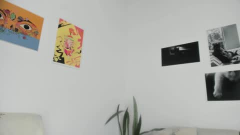 Snapshot of simone_4201 chatting on 9, 1, 2025 Sim. online show from 9, 1, 2025