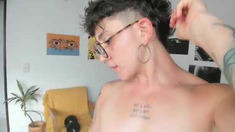 Snapshot of simone_4201 chatting on 15, 1, 2025 Sim. online show from 15, 1, 2025