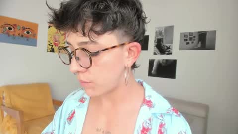 Snapshot of simone_4201 chatting on 21, 1, 2025 Sim. online show from 21, 1, 2025