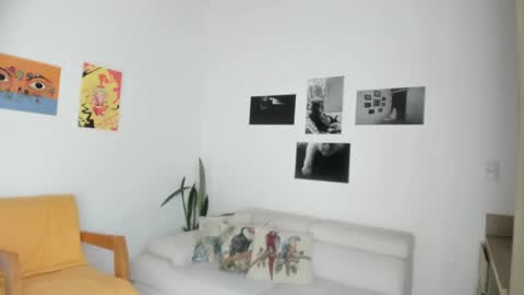 Snapshot of simone_4201 chatting on 31, 1, 2025 Sim. online show from 31, 1, 2025