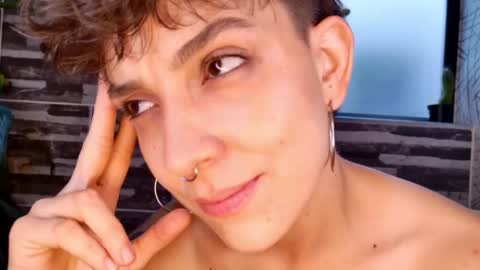 Snapshot of simone_4201 chatting on 3, 3, 2025 Sim. online show from 3, 3, 2025