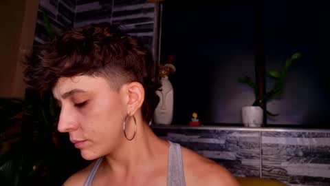 Snapshot of simone_4201 chatting on 3, 3, 2025 Sim. online show from 3, 3, 2025