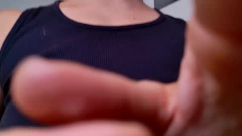 Snapshot of simone_4201 chatting on 12, 10, 2025 Sim. online show from 12, 10, 2025