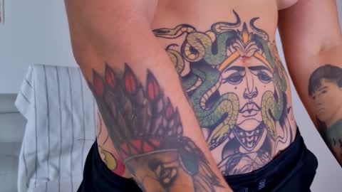 Snapshot of simone_4201 chatting on 21, 10, 2025 Sim. online show from 21, 10, 2025