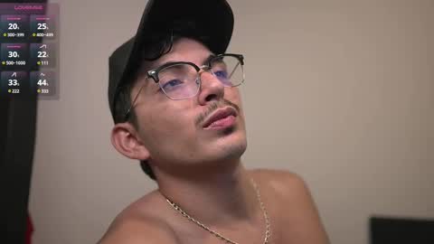 Snapshot of simoon_01 chatting on 5, 3, 2025 SIMOON online show from 5, 3, 2025